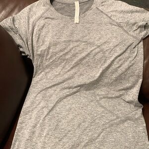 Lulu grey swiftly T shirt gently used size 12